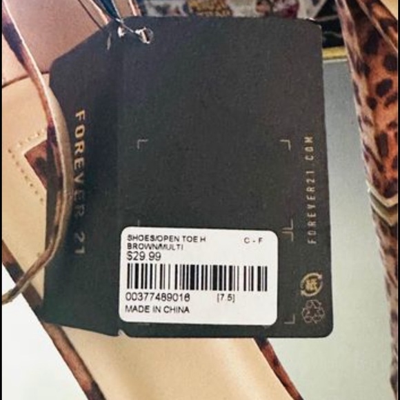 FOREVER 21 Brand New Leopard Cheetah High Heels Platforms Open Toe - Picture 4 of 4